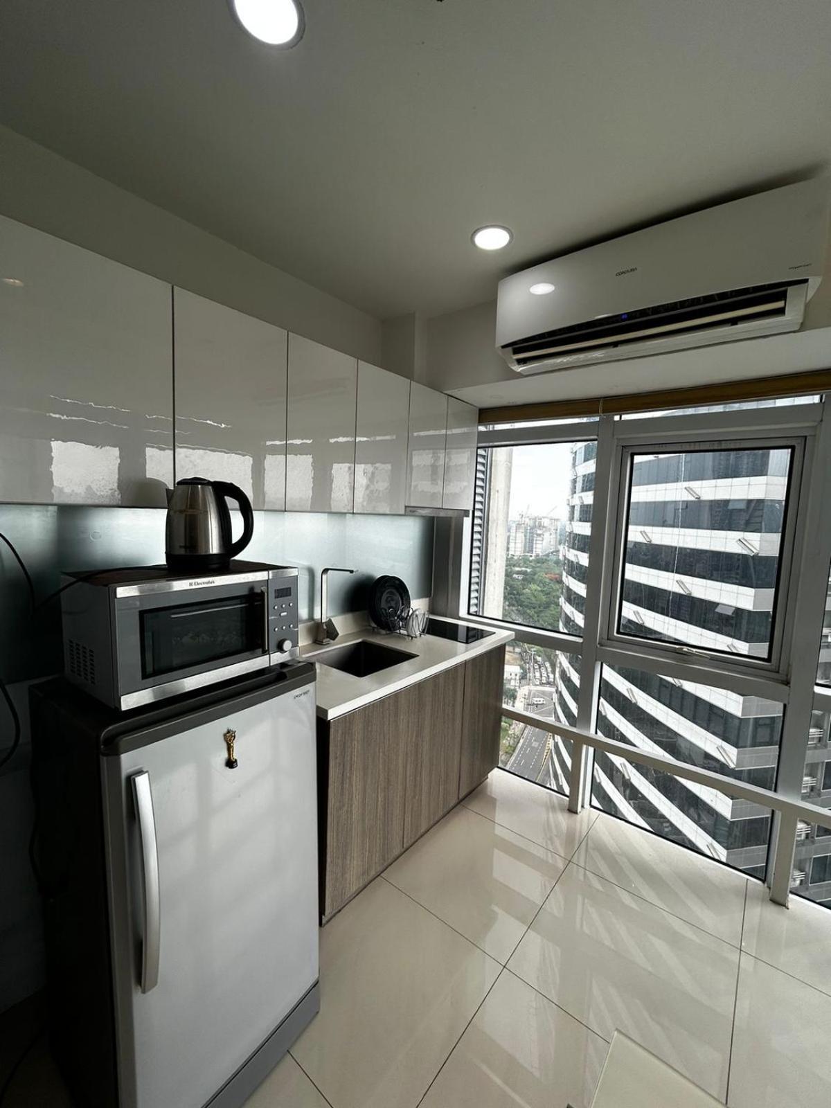 Oasis Regency @ Fort Victoria Bgc 따구익 외부 사진